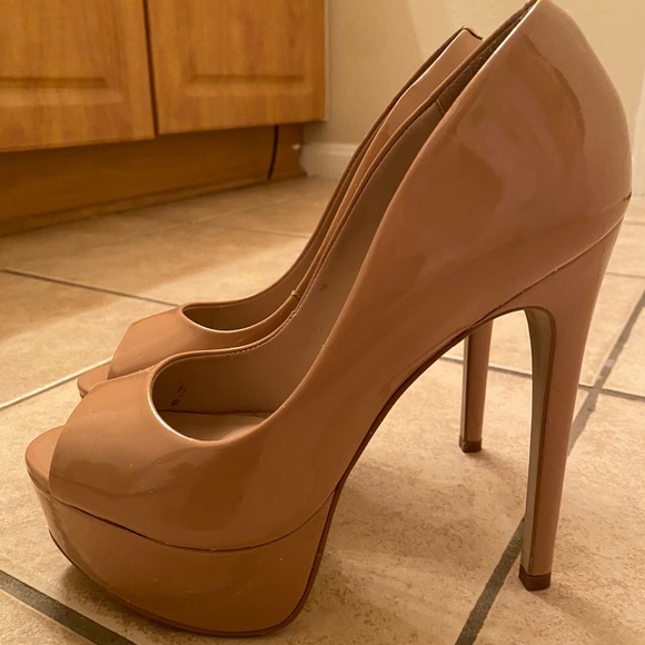 Steve Madden High Heels - Picture 2 of 9